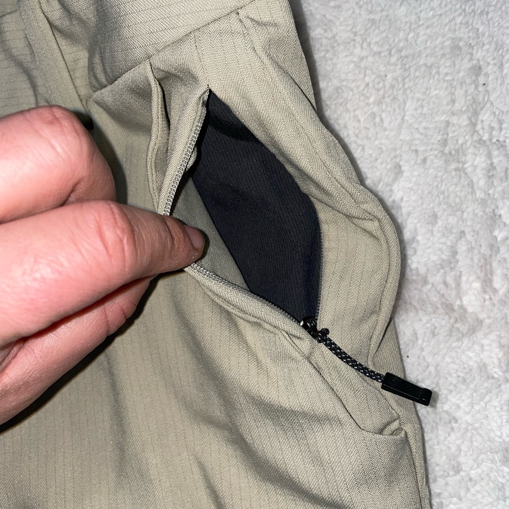 Lululemon Commission Slim Fit Pants Warpstreme Stretch Beige Size 36 - Picture 4 of 12